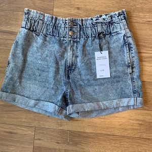 NWT bluenotes paper bag mom shorts
